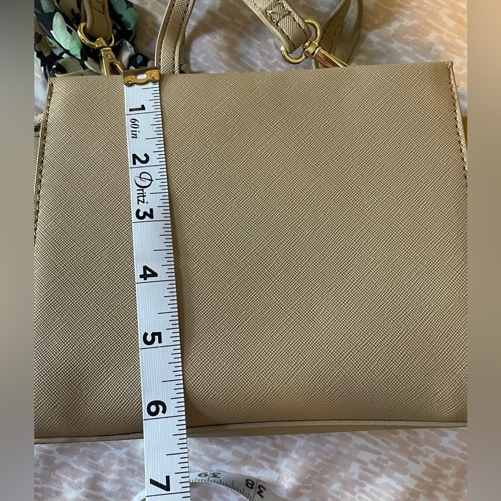 Steven Madden woman's handbag/crossbody color beige NEW - Picture 9 of 9